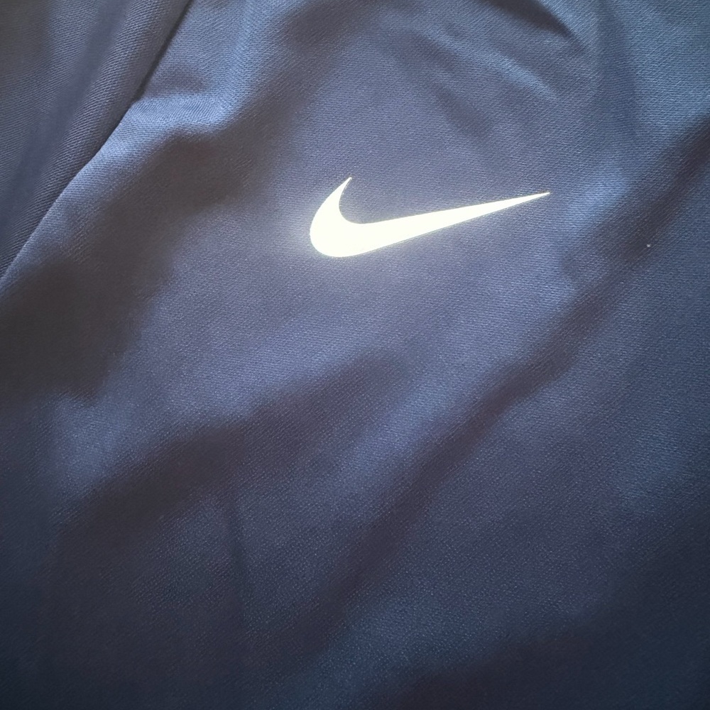 NWT Nike Team Issued Womens Long Sleeve Full Zip Jacket Black CI6432-421 - Picture 5 of 5